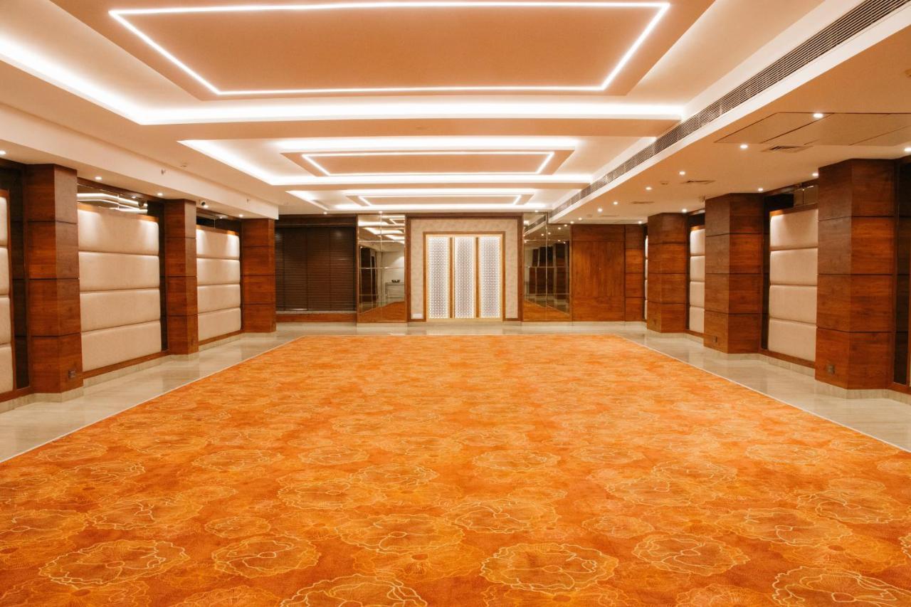 Playotel Premier Vijay Nagar อินดอร์ ภายนอก รูปภาพ